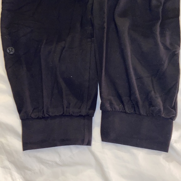 GUC ready to rulu joggers *hemmed for 5’4” - Picture 7 of 10